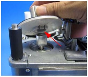 更換色帶移動卷軸步驟二