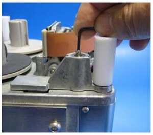 更換色帶張力卷軸步驟一